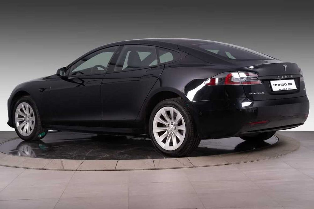 Tesla Model S 100D 2018 року з Європи