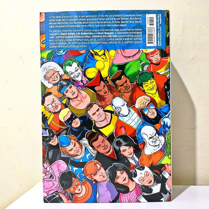 Justice League International Omnibus vol.1