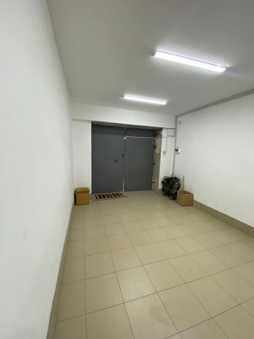 Продається гараж .Пасічна.