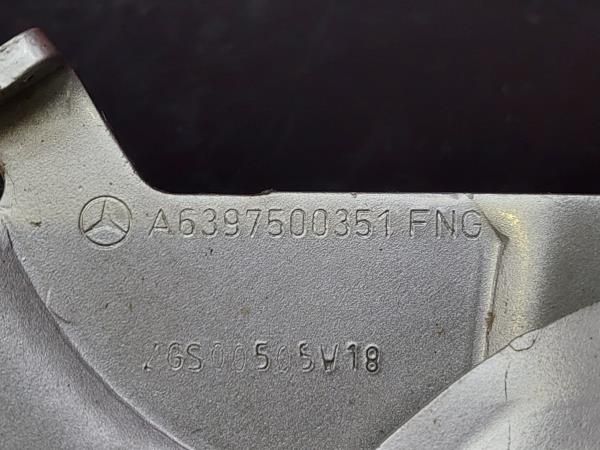 Dobradiça capot MERCEDES-BENZ Vito Combi (W639)
