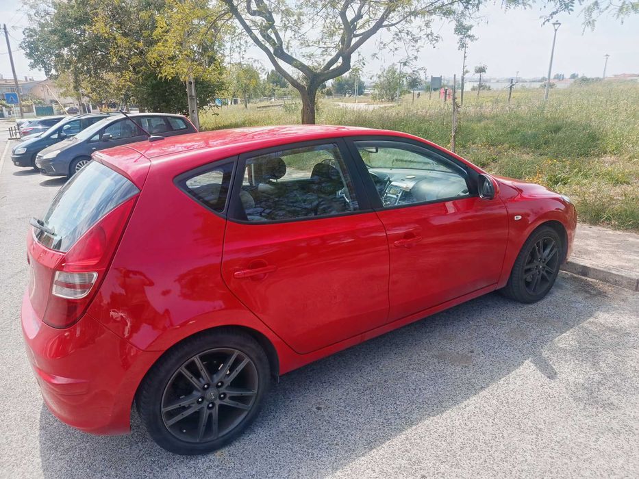 Hyundai i30 1.6 CRDi (FD) | 280.600 Km | Bom Estado