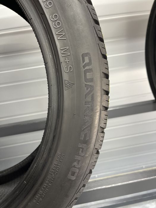 Все сезоні шини 235/45r19 Vredestein . Ціна 3000грн/шт.