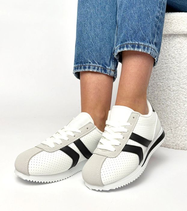 Biało-Czarne sneakersy sportowe Camille