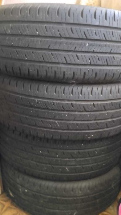Гума 215/55 R18 continental