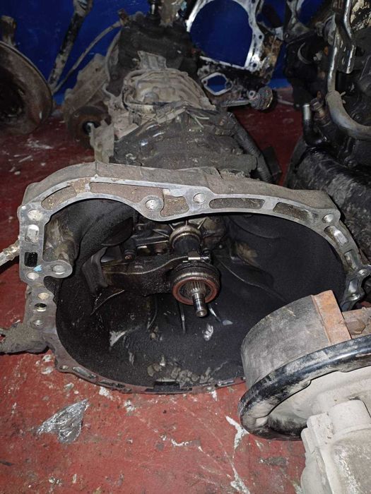 МКПП  Ford RANGER рейнджер Mazda BT 2,5 коробка передач роздатка 98-12