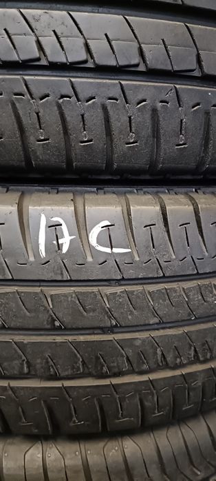Pneus 215/60/17C