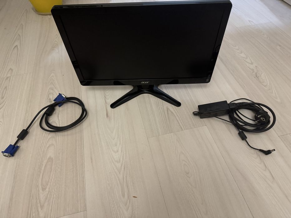 Монітор Acer G196HQL 18.5" (VGA) + Блок живлення