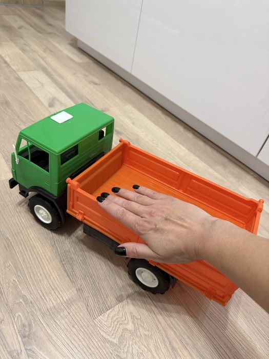 Великий самоскид (машинка самосвал) Orion