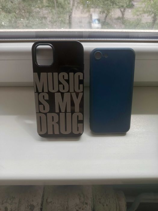 Чохли iPhone 11 / iPhone 7