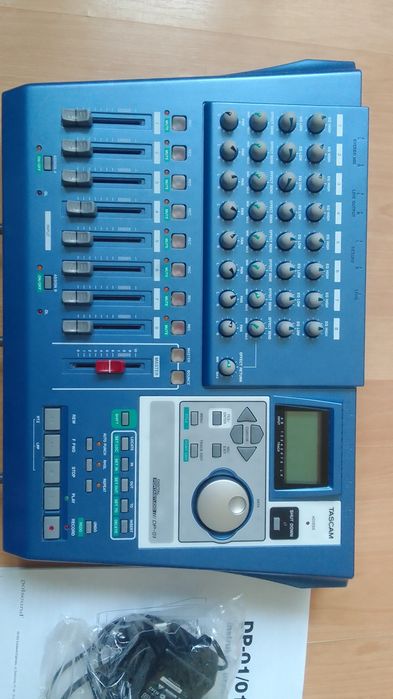 Tascam Dp-01 Cyfrowy Rejestrator Wielościeżkowy