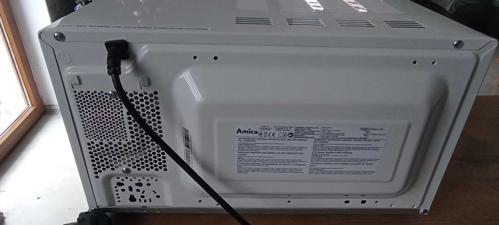 Kuchenka mikrofalowa mikrofala