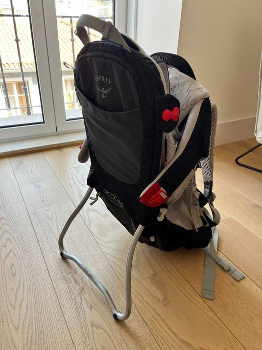 Mochila Porta-Bebé Osprey Poco AG + Capa de Chuva | Excelente Estado