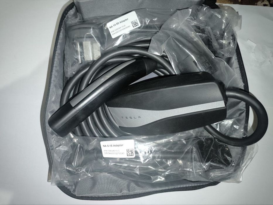 Зарядний комплект Tesla ОРИГІНАЛЬНИЙ