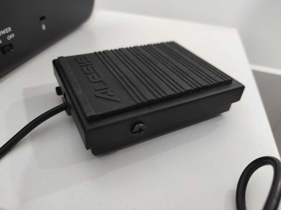 Teclado Controlador MIDI Alesis V49 MkII + Sustain Pedal ASP1 Satão