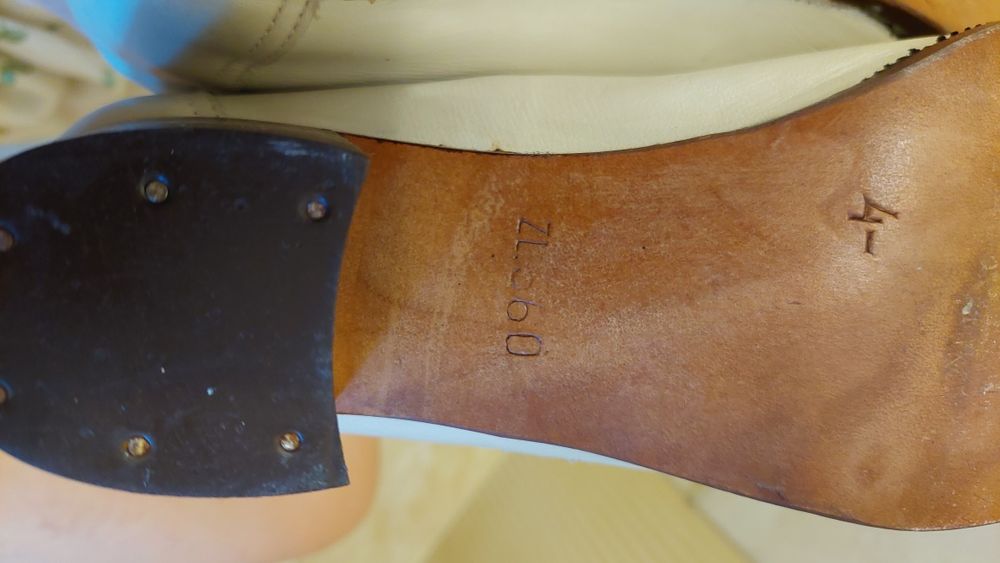 Buty skórzane beżowe