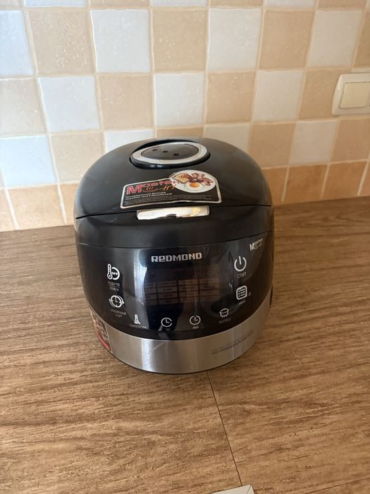 Мультиварка REDMOND MasterFry RMC-FM4520