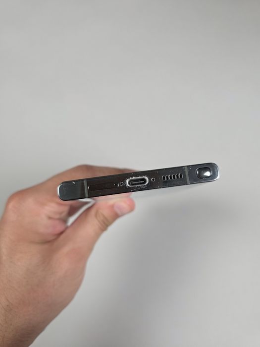 Телефон Samsung s23 ultra 12/256