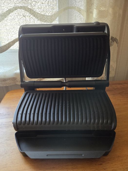 Продаю гриль Tefal OptiGrill XL GC722834