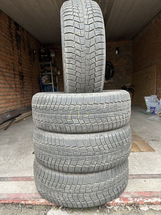 Продам зимову резину Gislaved