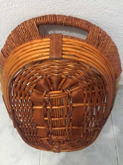 Cesta Artesanal Para Roupa NOVA - 7€