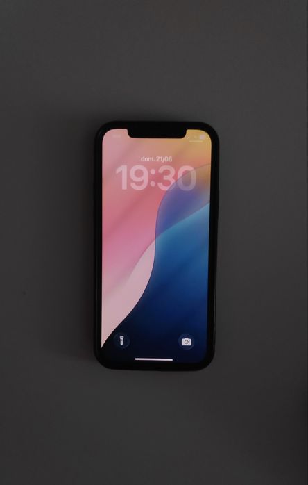 iPhone 12 64GB - Preto - Desbloqueado