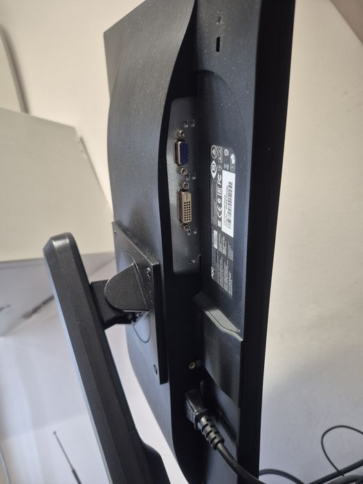 Zestaw  Komputer PC  Monitor sprawny