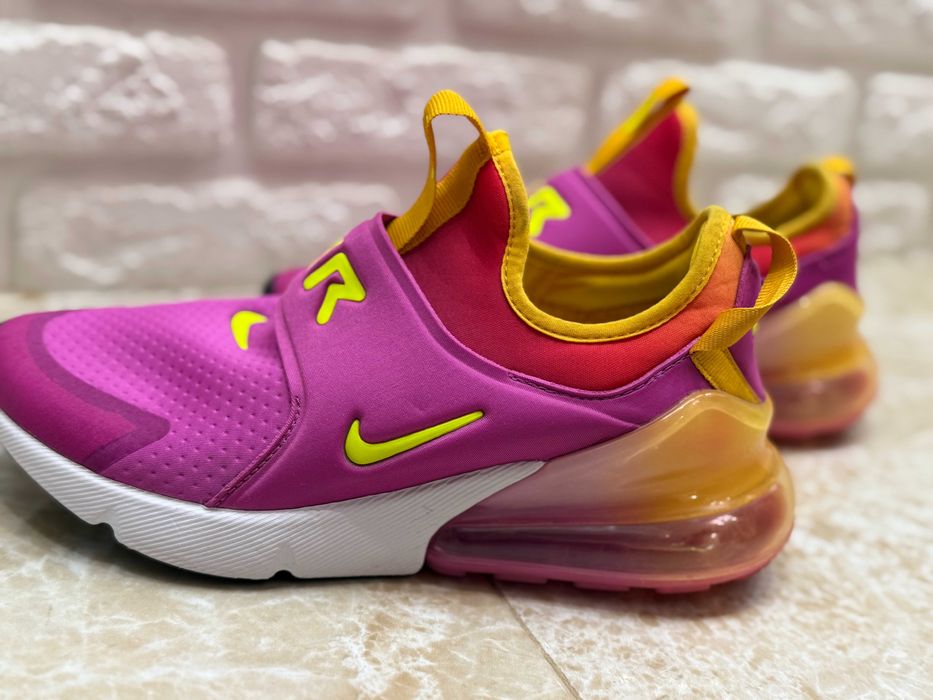 Кросівки Nike Air Max 270 Extreme SE GS Fuchsia Volt