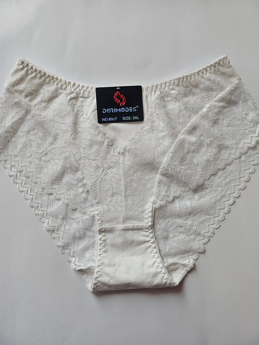 Majtki o wyższym stanie r.3XL