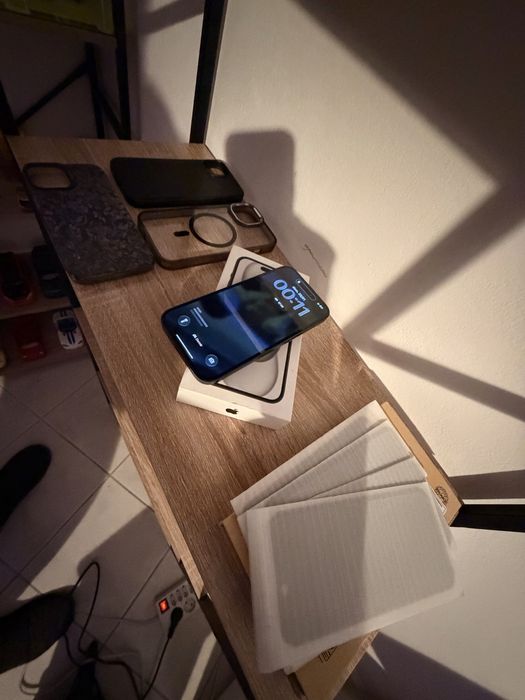 Iphone 15 128gb com 1 anonde uso