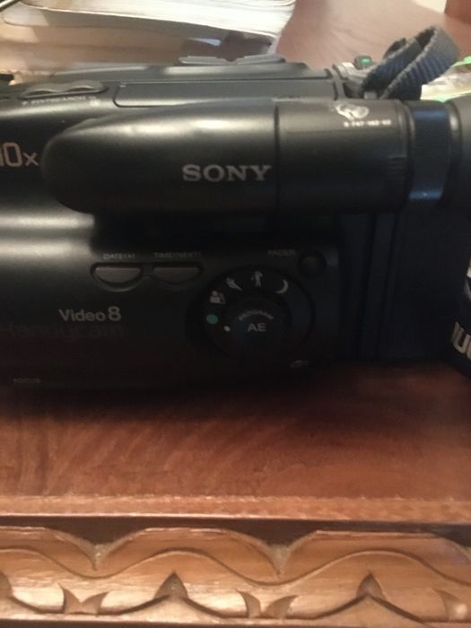 Camera de filmar Sony com mala e carregador a funcionar