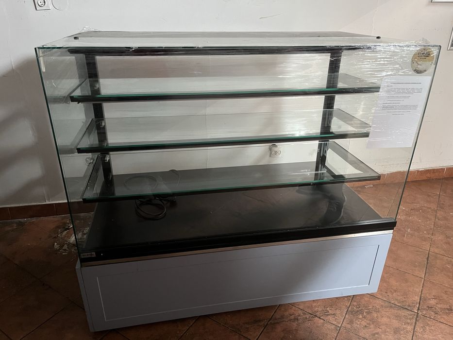 Witryna cukiernicza neutralna Carina 04 ES System