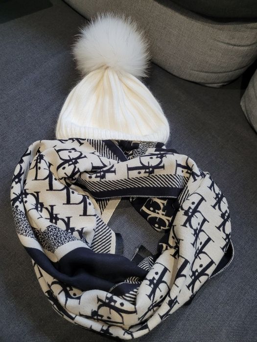 Zimowy szal na wzór Diora