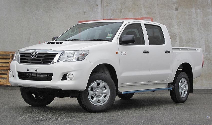 Скло Toyota Hilux Стекло Хайлюкс Скло Хайлюкс