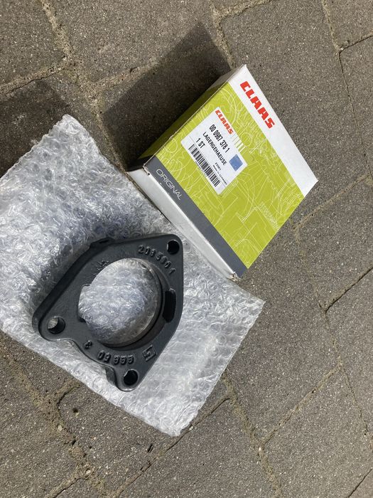 Obudowa piasta łożyska gardziel gardzieli napędu  CLAAS JAGUAR