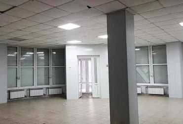 Торгове приміщення, діючий магазин