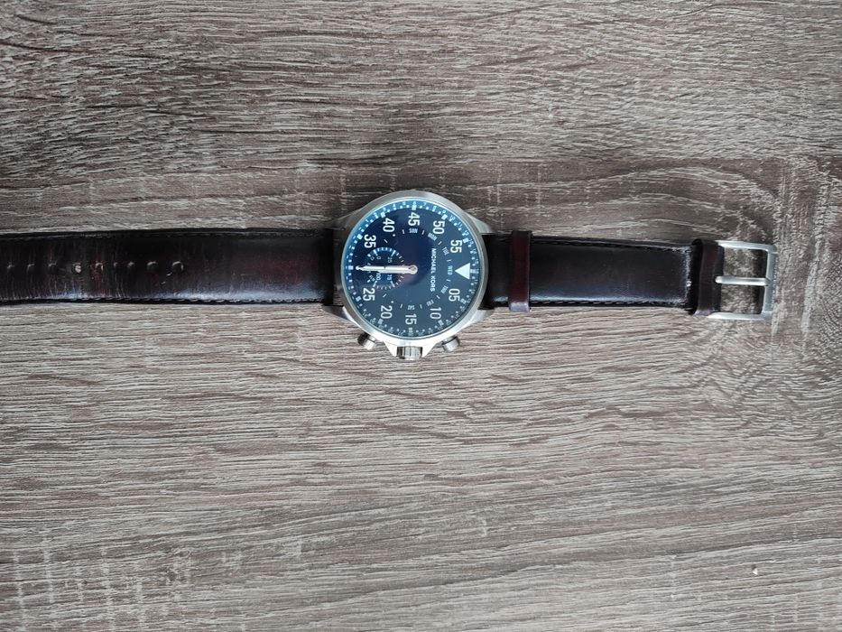 Super smartwatch Michael Kors MKT4006