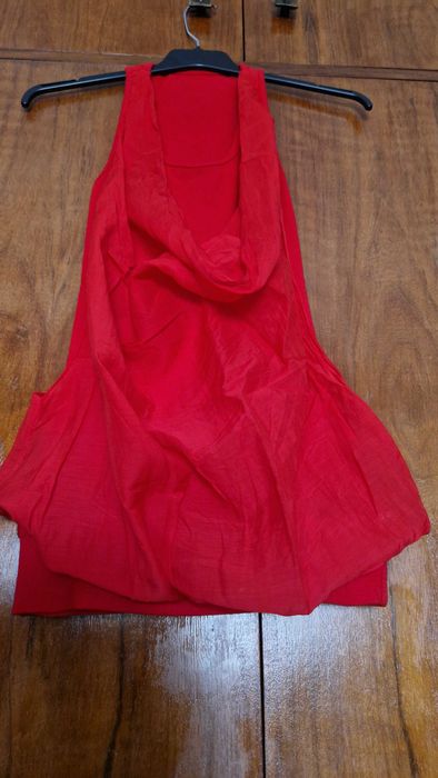 T-shirt vermelha, tamanho S
