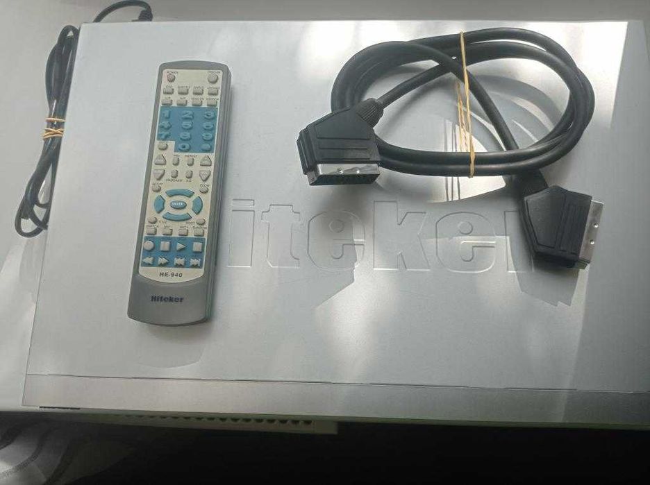 Видеоплеер Hiteker HE-940 DIVX DVD-Player Голандия с пультом