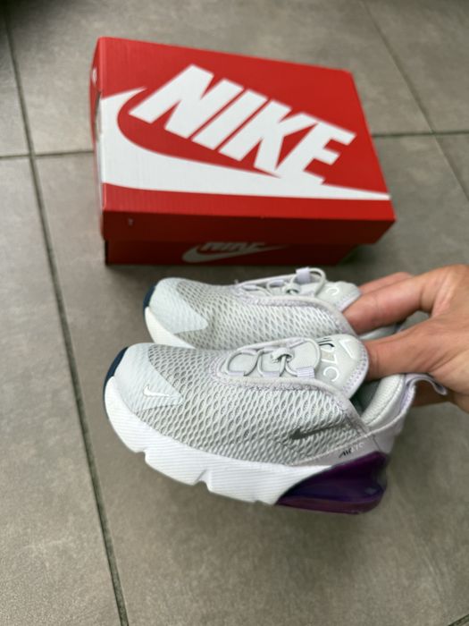 Nike AIR max 270 кросівки в розмірі 8с (14cm) 24 повномірний розмір