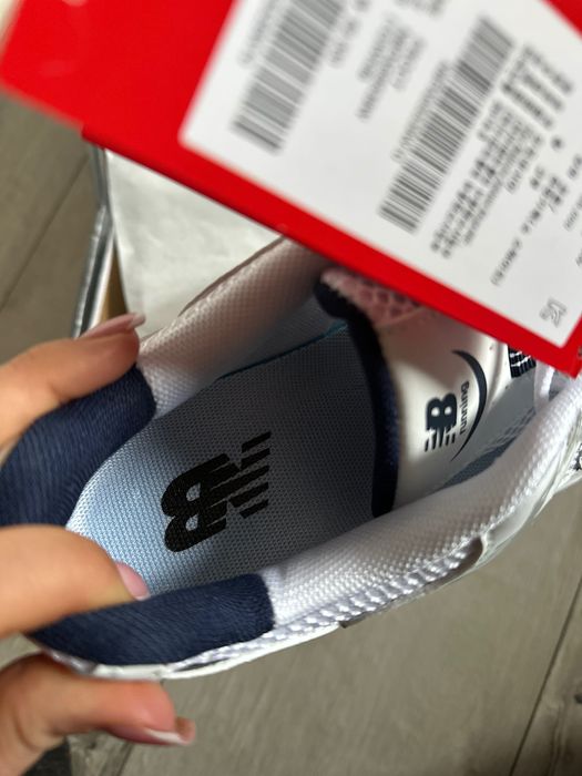 New Balance sportowe obuwie