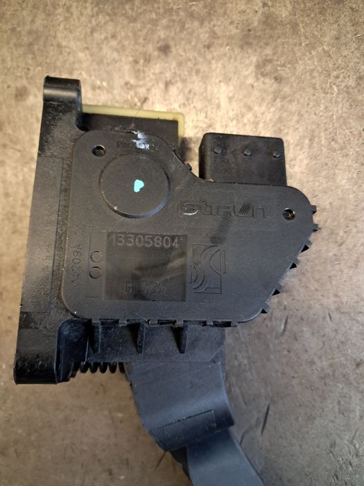 Pedał gazu potencjometr Opel Corsa D rok 2009 benzyna 1.0 12v