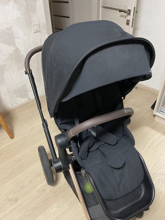 Коляска Cybex Priam 4.0 Deep black