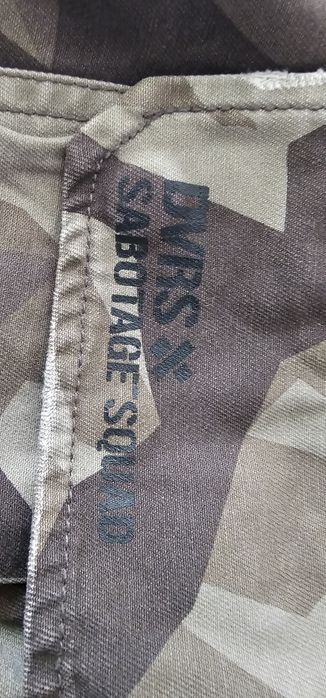 Bojówki Diverse moro camo