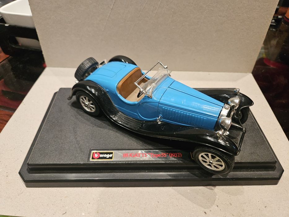 Bugatti Type 55 (1932) – Bburago – Limited Edition with Display Base