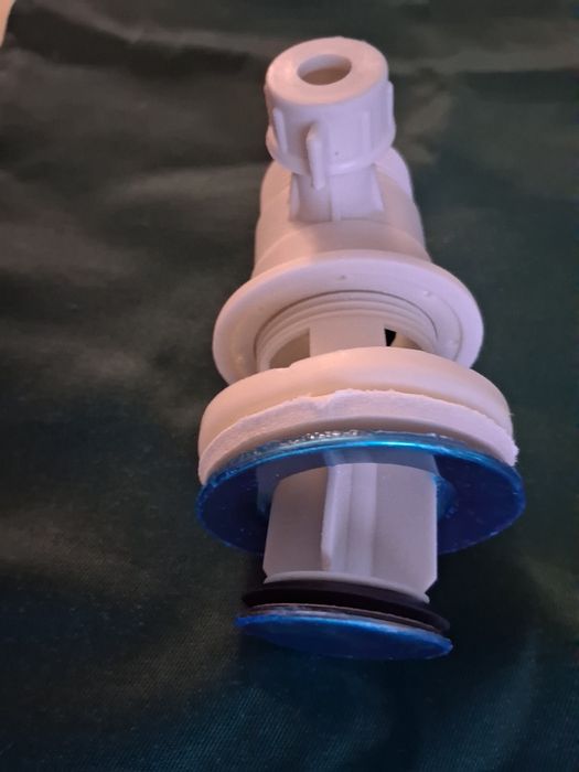 Korek automatyczny do umywalki