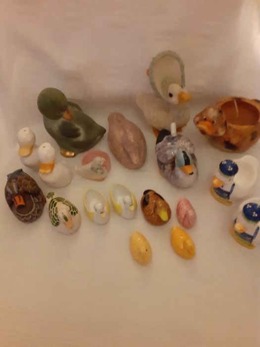 Patos de loiça para decoração