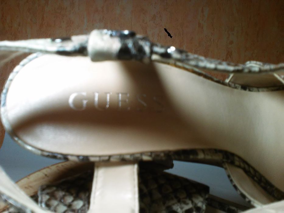 buty sandały na platformie GUESS, roz.37/ 23,5cm-max 24cm