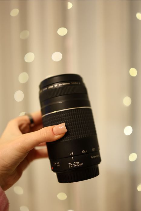 Canon EF 75-300mm f/4-5.6 III USM