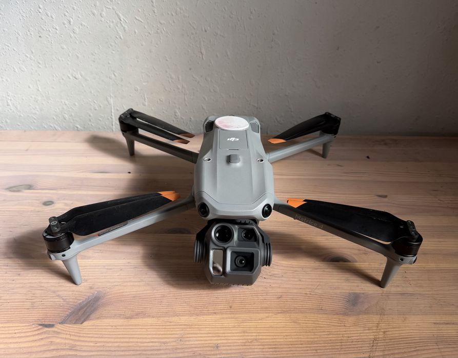Тушка дрон Dji matrice 4E наліт 66 год.
