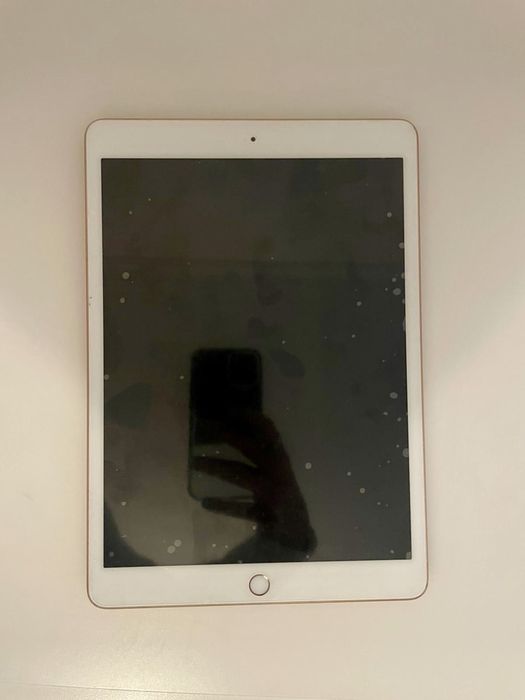 iPad 8ª Geração – 32GB – Rose Gold | Em ótimo estado